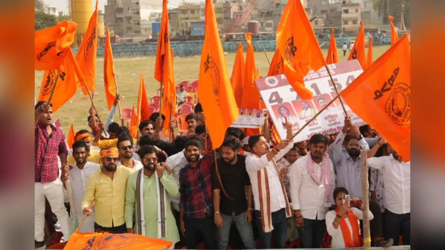 कड़ी सुरक्षा के बीच पटना यूनिवर्सिटी में वोटिंग जारी, अध्यक्ष पद के लिए 7 उम्मीदवार मैदान में