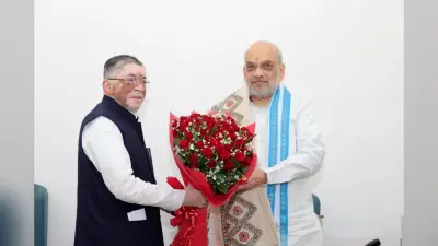 अमित शाह से नयी दिल्ली में मिले झारखंड के राज्यपाल संतोष कुमार गंगवार, भेंट की राजभवन पत्रिका
