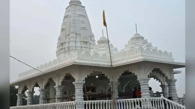Video: पत्नी की याद में पति ने बनवाया 2.5 करोड़ का मंदिर, शिवशक्ति धाम रखा गया नाम