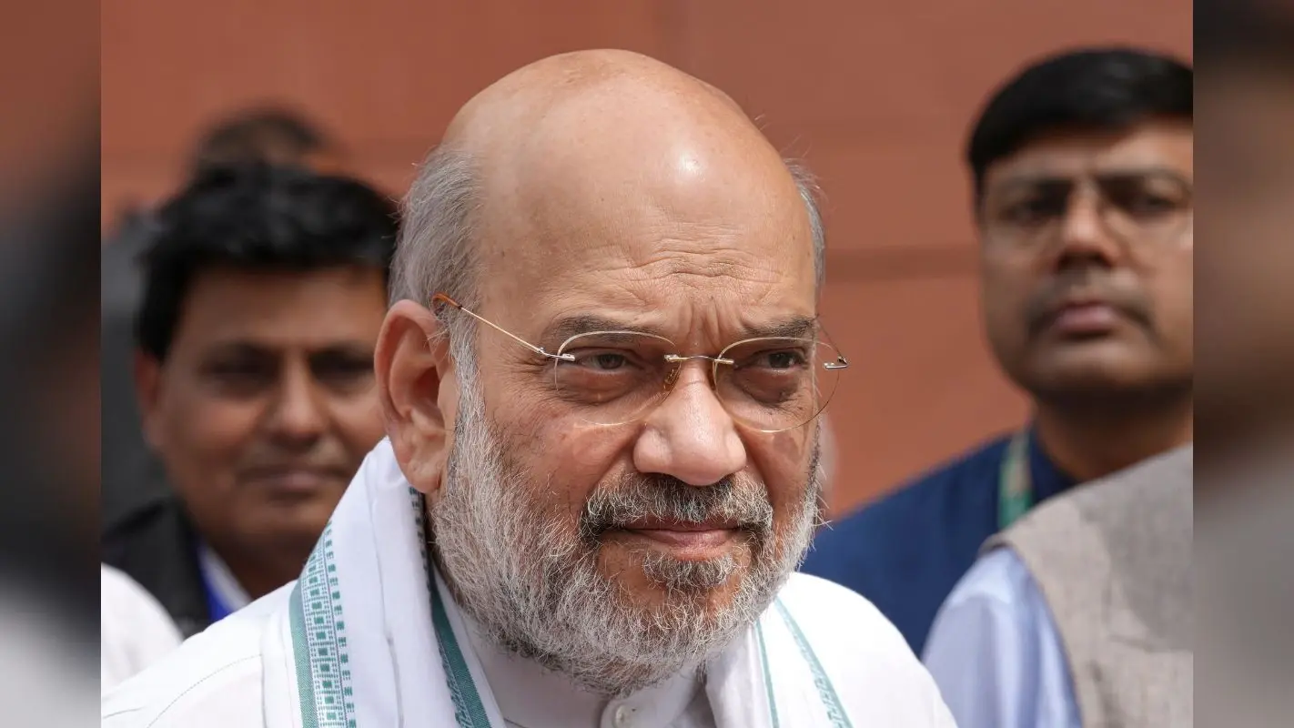 झारखंड पहुंचे अमित शाह, एयरपोर्ट पर हुआ भव्य स्वागत, रांची में सुरक्षा के कड़े इंतजाम