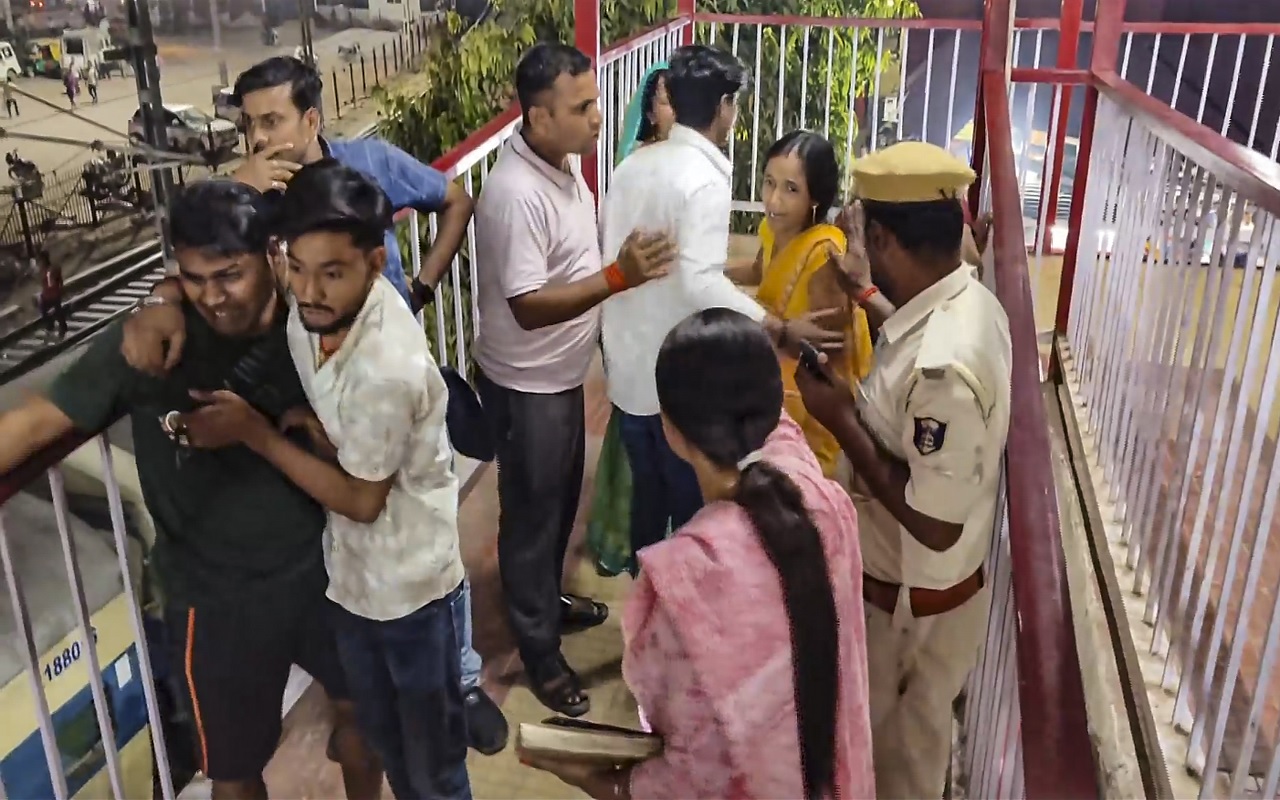 आरा स्टेशन मर्डर: पहचान लेता तो आरुषी के भाई को भी गोली मारता, मास्क लगाकर इंतजार कर रहा था सिरफिरा
