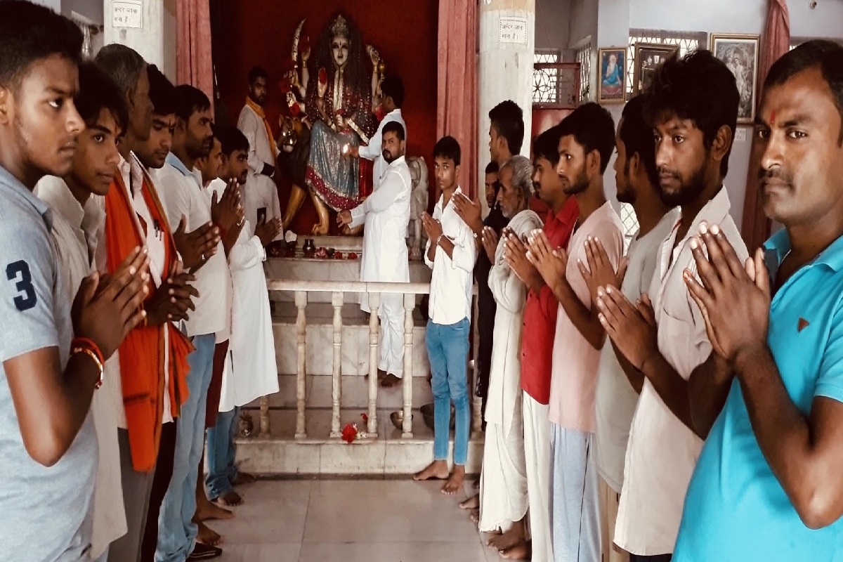 Video: लालू प्रसाद की तबीयत बिगड़ी, पैतृक गांव फुलवरिया में चिंता और दुआओं का दौर