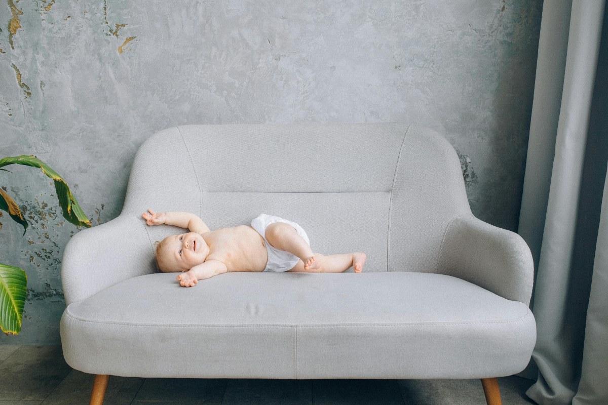Baby Names: आपके घर के चिराग पर खूब जचेंगे ये कूल और पॉपुलर नाम, यहां देखें लिस्ट और जानें अर्थ