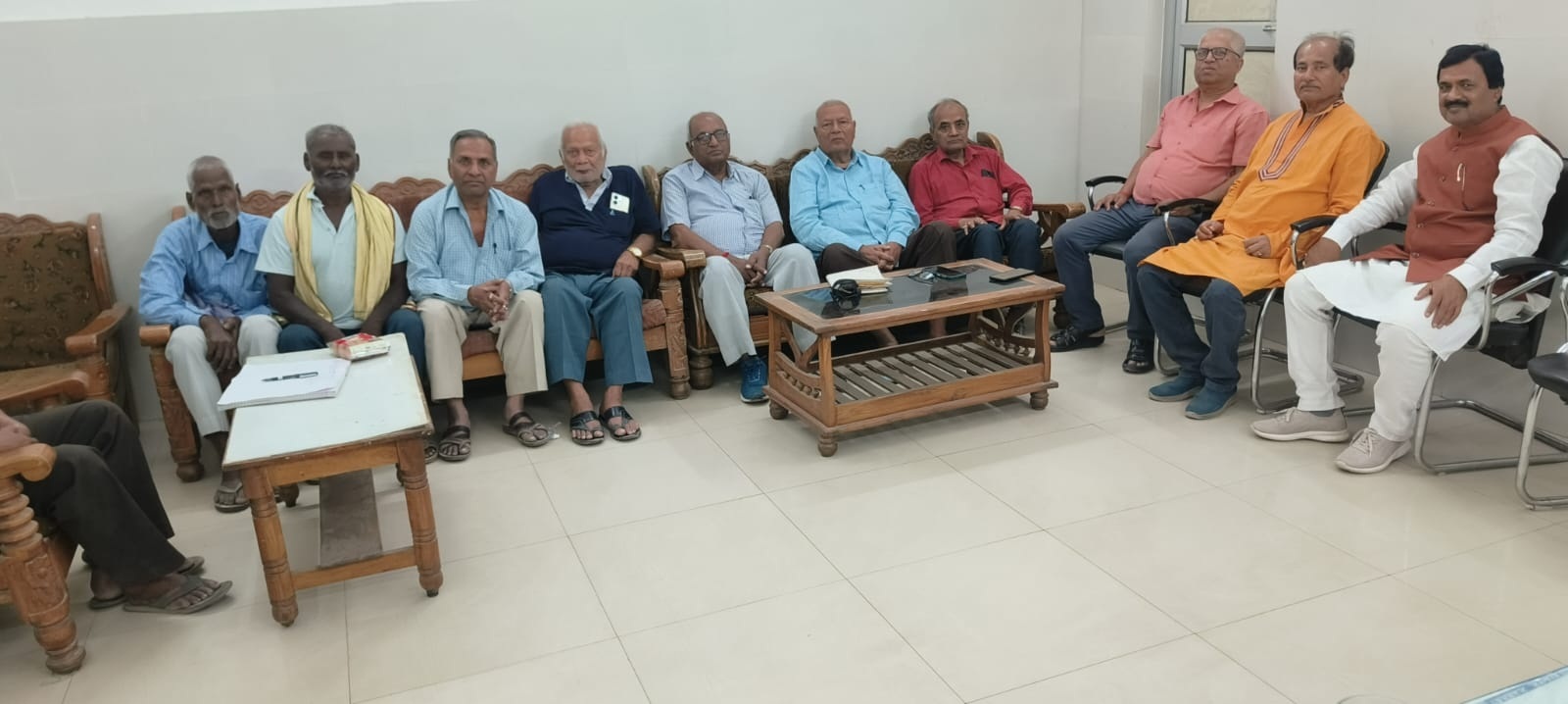 sitamarhi news: रिटायर्ड रेलवे मेंस फेडरेशन की मासिक गोष्ठी में विभिन्न मुद्दों पर चर्चा