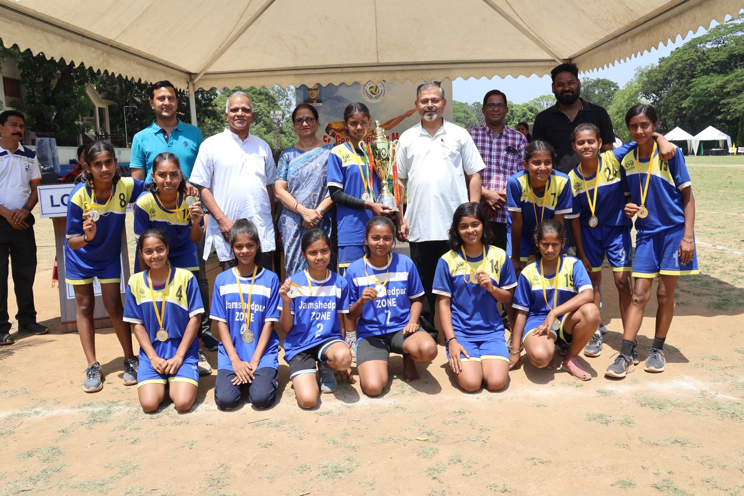 Fr Cecil Lemming Memorial Volleyball Tournament: केपीएस और विग इंग्लिश स्कूल की टीम बनी चैंपियन