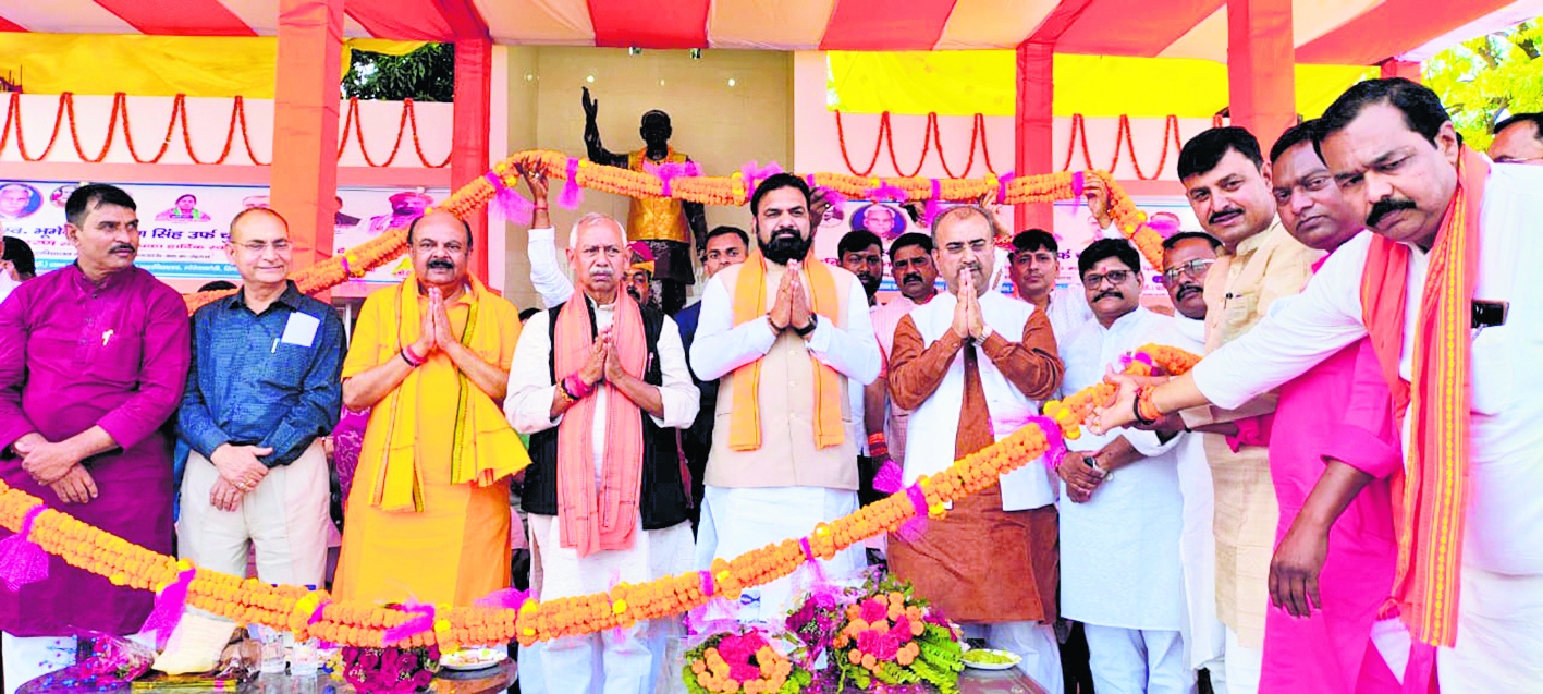 siwan news : उपमुख्यमंत्री ने नौ सड़कों का शिलान्यास व तीन परियोजनाओं का किया उद्घाटन