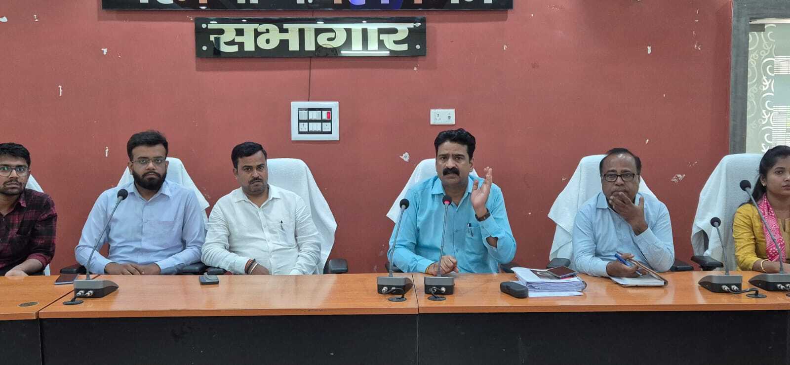 Darbhanga News: पीएम के कार्यक्रम को लेकर दरभंगा में ठहरेंगे अधिकारी व राजनेता