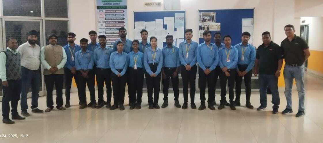 जीटीआरटीसी के 17 छात्रों का हुआ कैंपस प्लेसमेंट