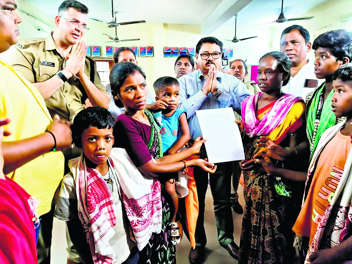 Rourkela News: 20 लाख रुपये मुआवजा, आरएसपी में नौकरी और बच्चों की पढ़ाई का भरोसा मिलने के बाद उठा एतो एक्का का शव