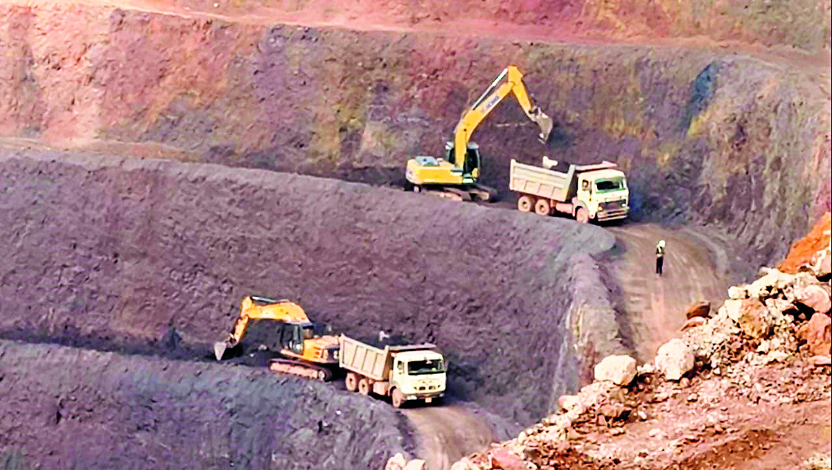 Sundargarh News: तेलेनडीही के बाद अब जामकानी रिजर्व फॉरेस्ट से खनिच चोरी का खुलासा
