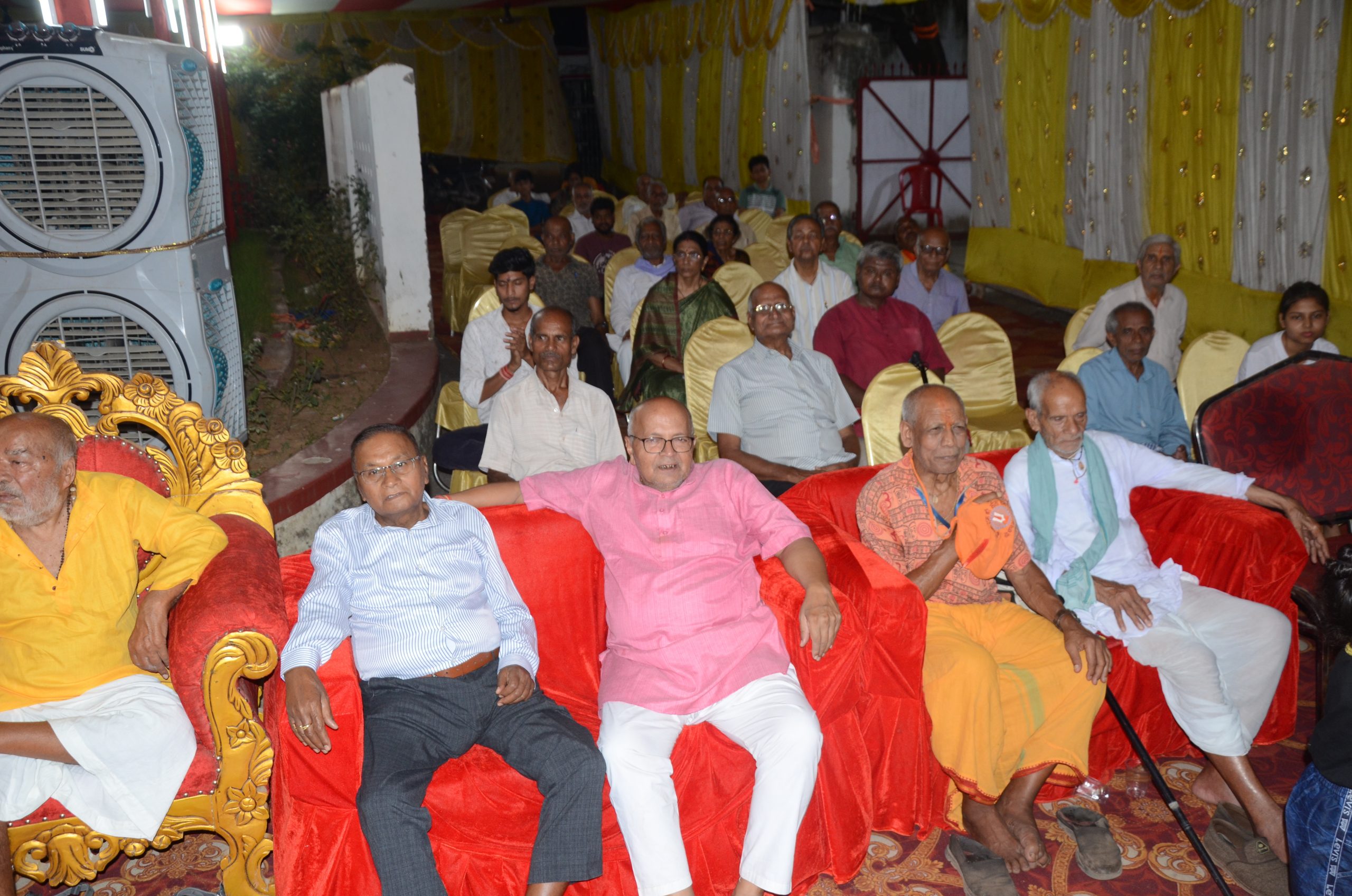 Deoghar news : भगवान श्रीराम के अवतार लेने से जुड़े प्रसंगों के बारे में बताया