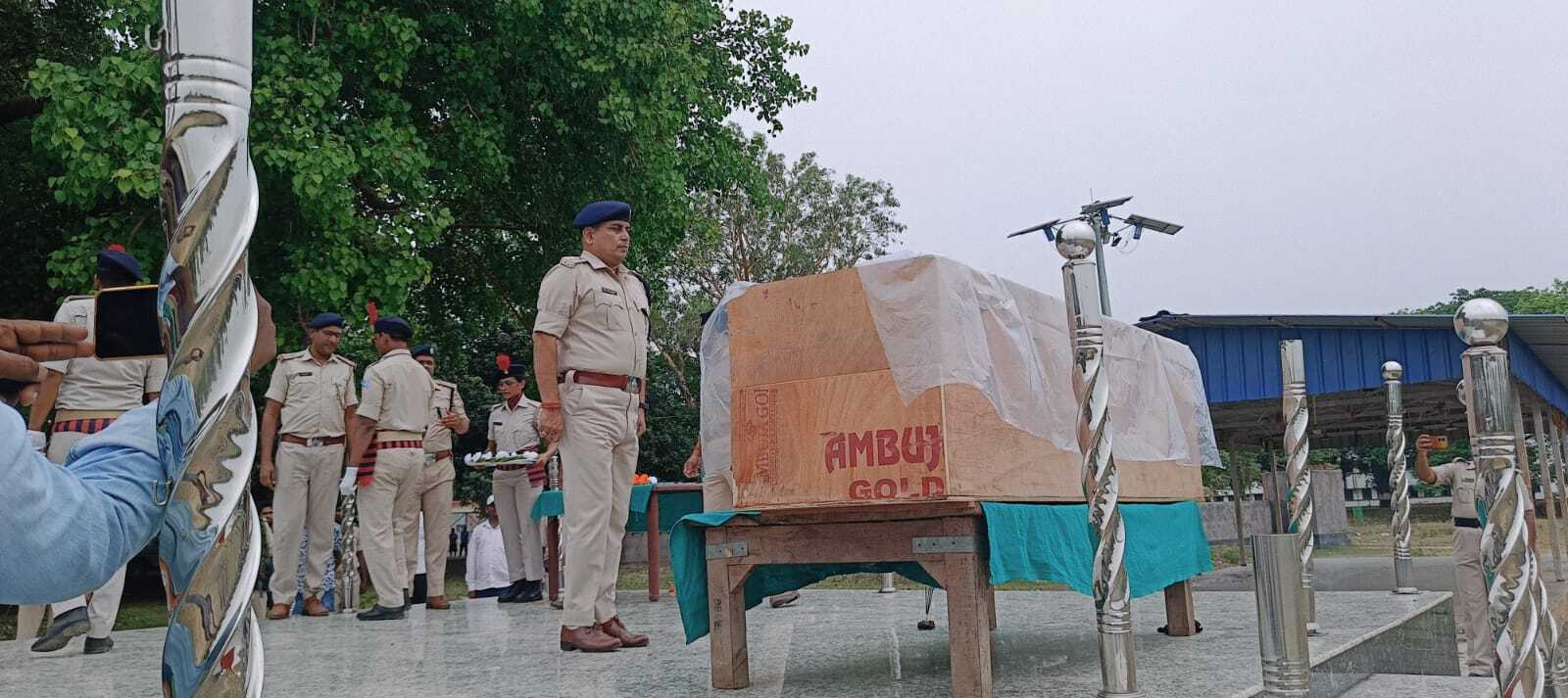 एएसआइ के पेट में उठा दर्द, इलाज के दौरान मौत