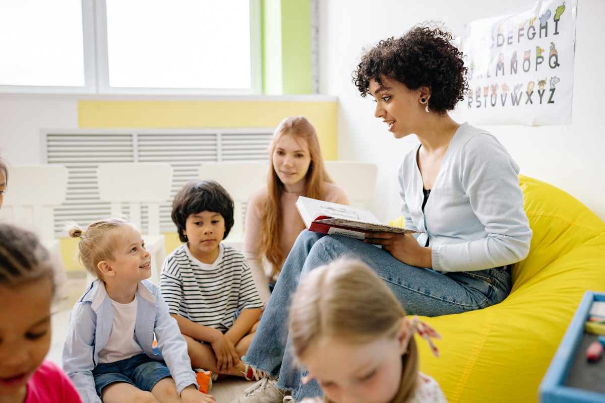 Parenting Tips: टीचर से पूछे गए ये सवाल आपके बच्चों को बनाते हैं समझदार और कामयाब! आप भी जान लें