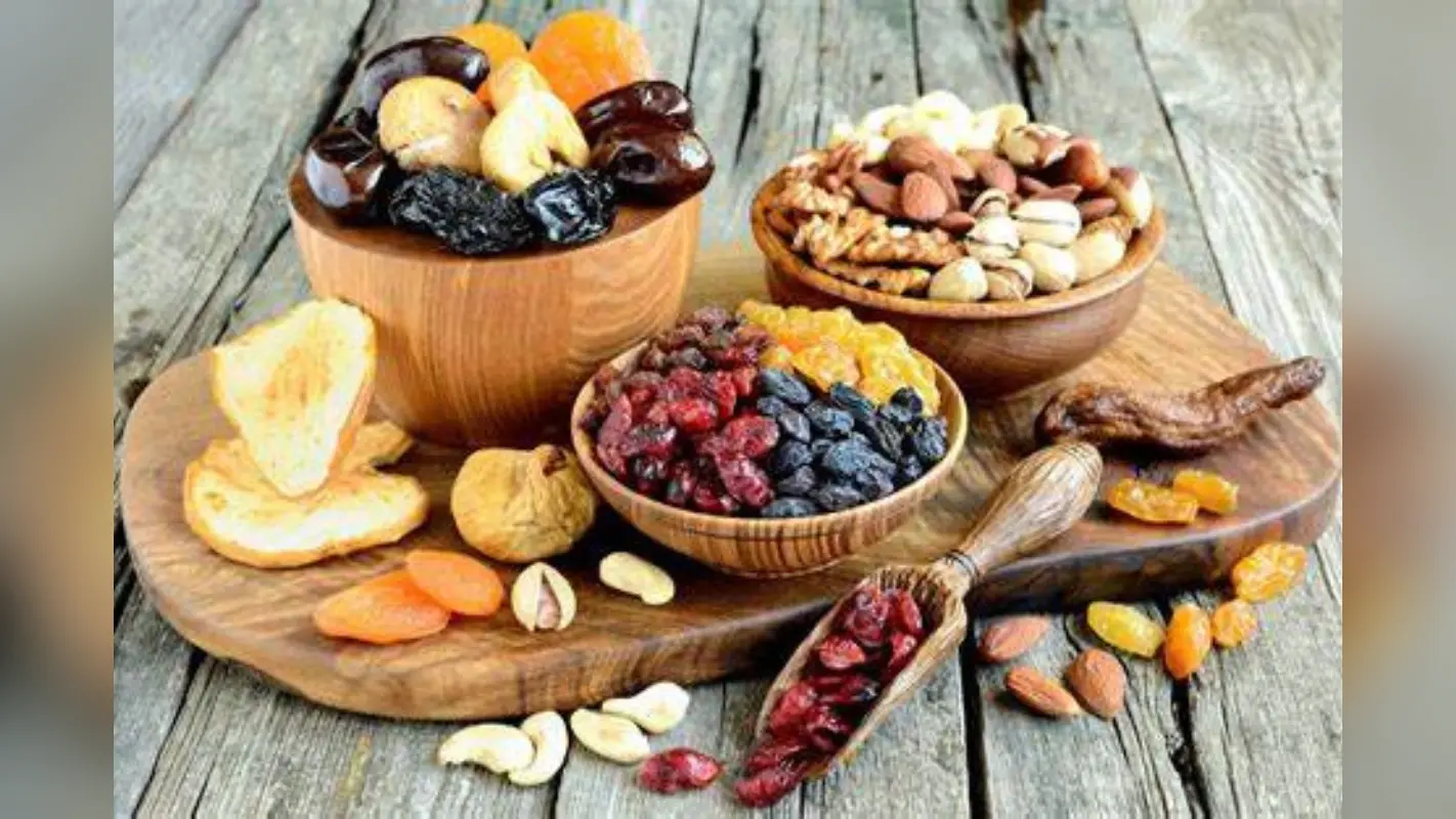Benefits of Soaking Dry Fruits: आखिर क्यों ड्राई फ्रूट्स को भिंगों कर खाना चाहिए, जानें जरुरी बात