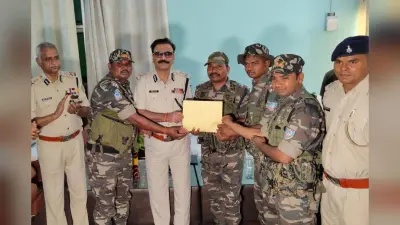 बोकारो मुठभेड़ के बाद डीजीपी की चेतावनी- हथियार के साथ सरेंडर कर दें नक्सली, नहीं तो मारे जायेंगे