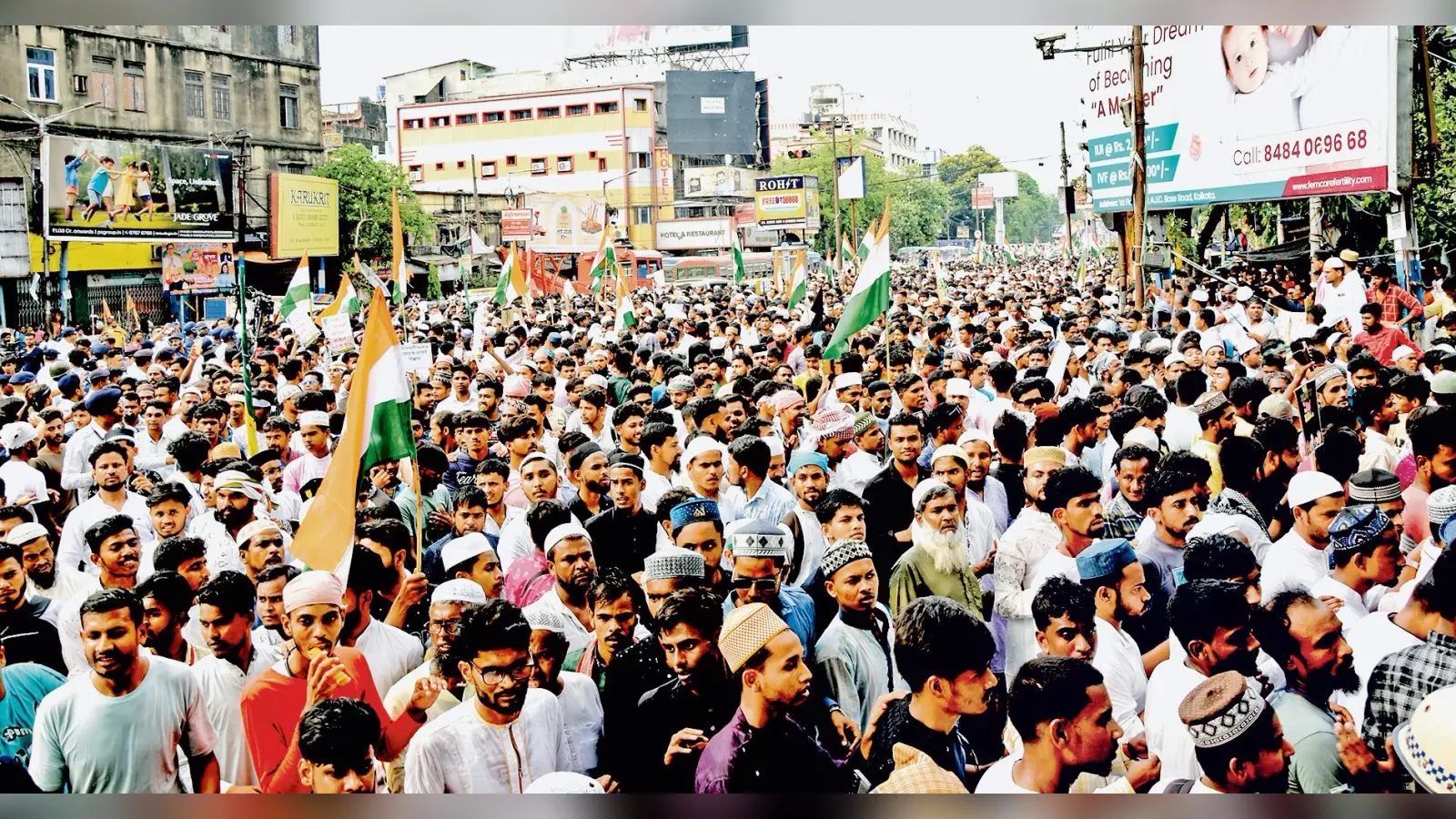 वोट बैंक के लिए धर्म से खेल रहीं भाजपा व तृणमूल : नौशाद