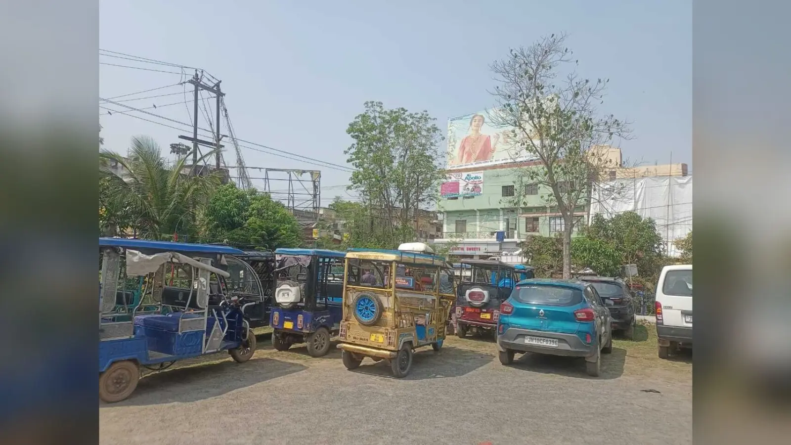 वन-वे का पालन नहीं करने पर दर्जनों वाहनों को किया जब्त