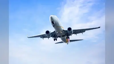 ऑपरेशन सिंदूर के बाद दिल्ली एयरपोर्ट से 90 फ्लाइटें रद्द, भारत-पाकिस्तान बॉर्डर पर जंग से हालात