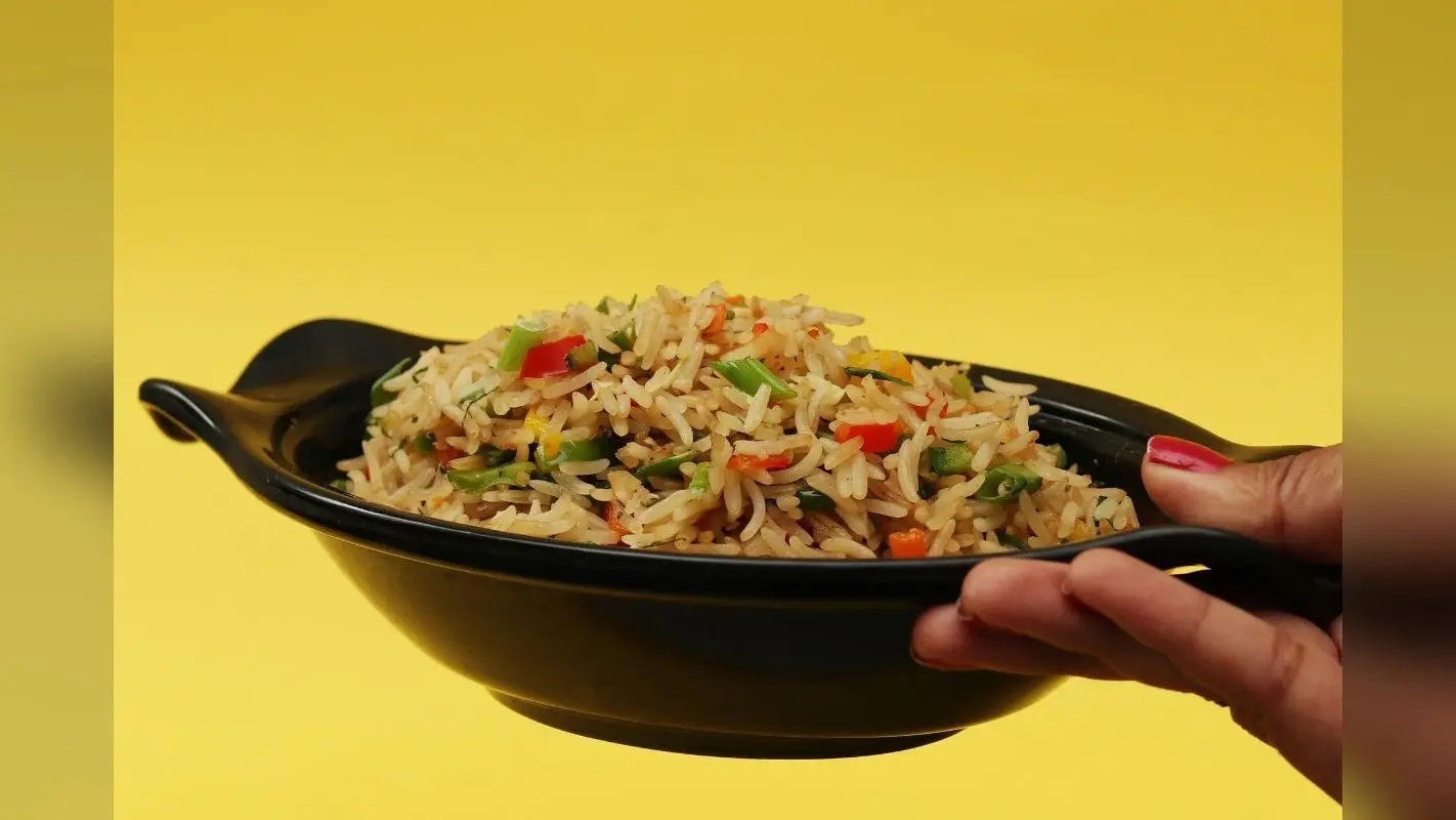 Recipes Under 15 Minutes: ऑफिस जाने की जल्दी है, तो झटपट से रेडी करें ये रेसिपी, स्वाद से है भरपूर
