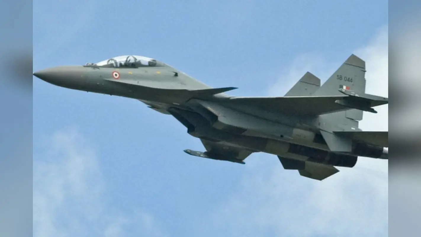 IAF Pilot Salary: इंडियन एयरफोर्स पाॅयलट की उड़ान ही नहीं…सैलरी भी होती है शानदार, देखें सेलेक्शन प्रोसेस