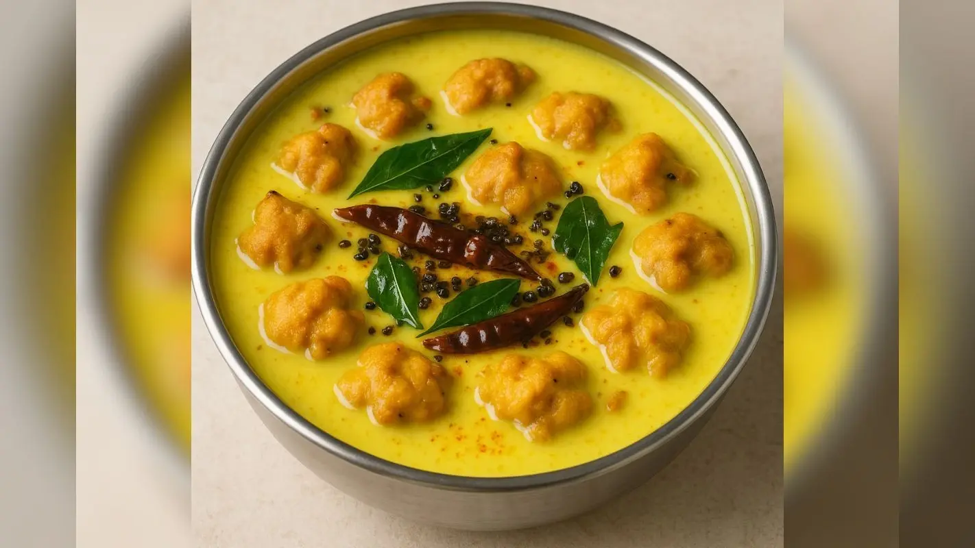 Kadhi Pakoda Recipe: चावल के साथ परोसें ये खास कढ़ी, बन जाएगा सबका फेवरेट