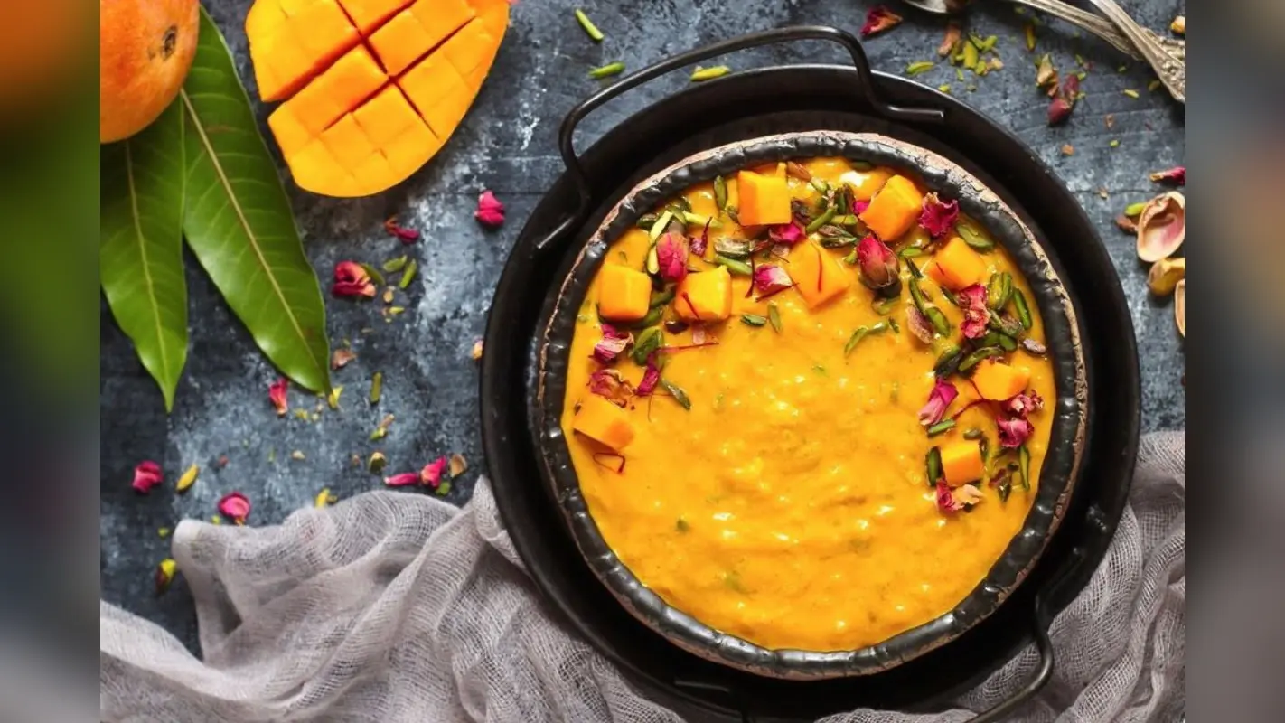Mango Pudding Recipe: गर्मियों में जरूर ट्राई करें ये ताजगी से भरी आम की खीर