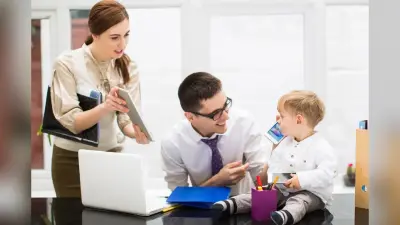Parenting Tips: बच्चों में कॉन्फिडेंस कैसे बढ़ाएं? जानिए पेरेंटिंग एक्सपर्ट्स के सुझाव