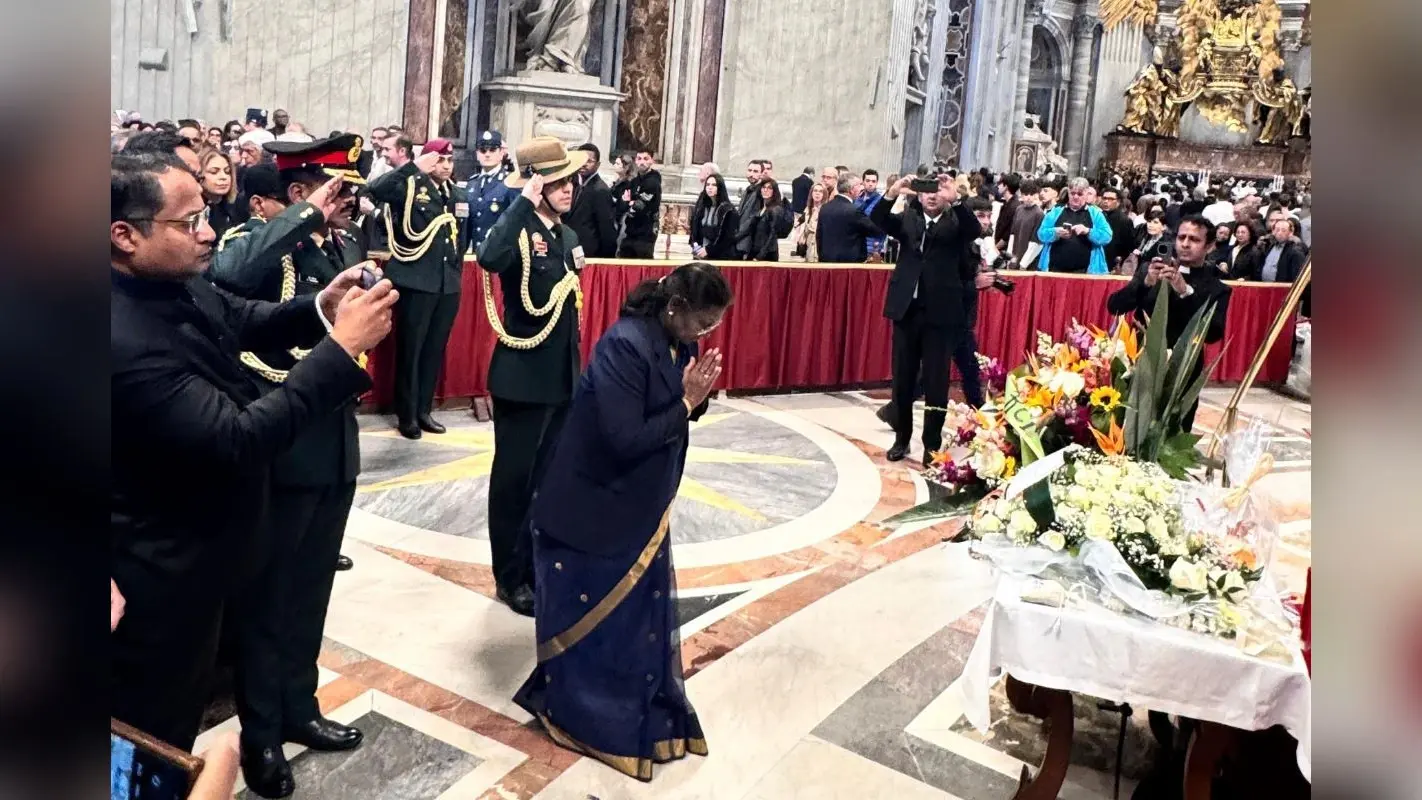 Pope Francis Funeral: यादों में जीवित रहेंगे पोप फ्रांसिस, अंतिम संस्कार में शामिल हुईं राष्ट्रपति द्रौपदी मुर्मू