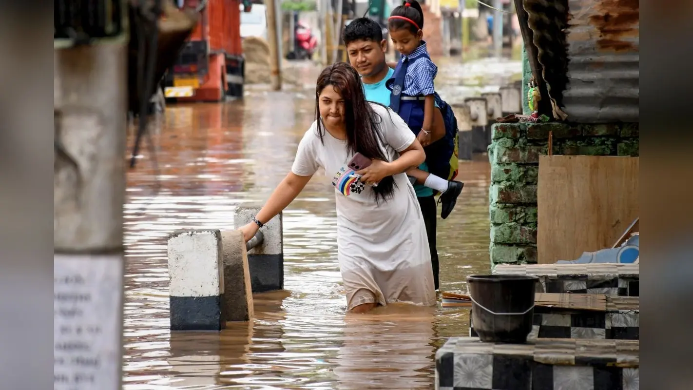 Rain Havoc: 23, 24, 25, 26 अप्रैल को भारी बारिश और तूफान की चेतावनी, गरज-चमक के साथ गिरेगी बिजली, IMD का अलर्ट