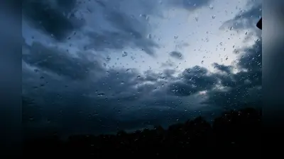 UP Weather News: यूपी में गरज-चमक के साथ हुई जोरदार बारिश…गेहूं को नुकसान, आकाशीय बिजली से हुईं दो मौतें; स्वास्थ्य पर पड़ेगा असर