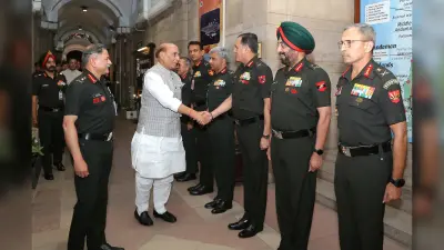 Defense: भविष्य की चुनौतियों को देखते हुए सेना को अपनानी होगी आधुनिक तकनीक