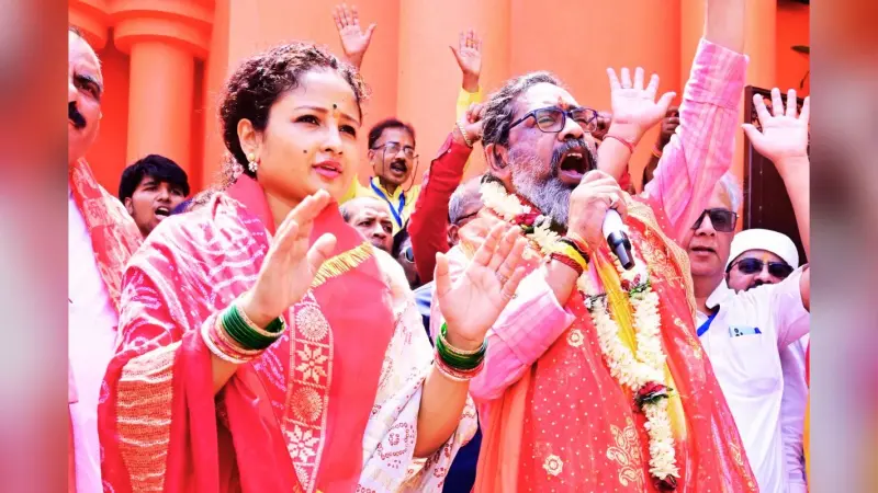 Video: रांची के इस मंदिर में हेमंत सोरेन ने रामनवमी पर की पूजा, लगाये जय श्रीराम के नारे