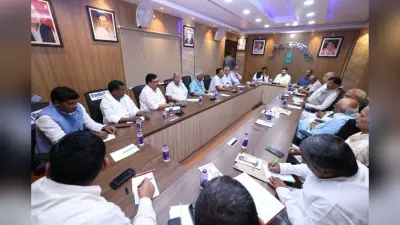 RJD दफ्तर में यूपी के नेता की तस्वीर, कभी इनके पीएम बनने पर लालू ने लगाया था वीटो