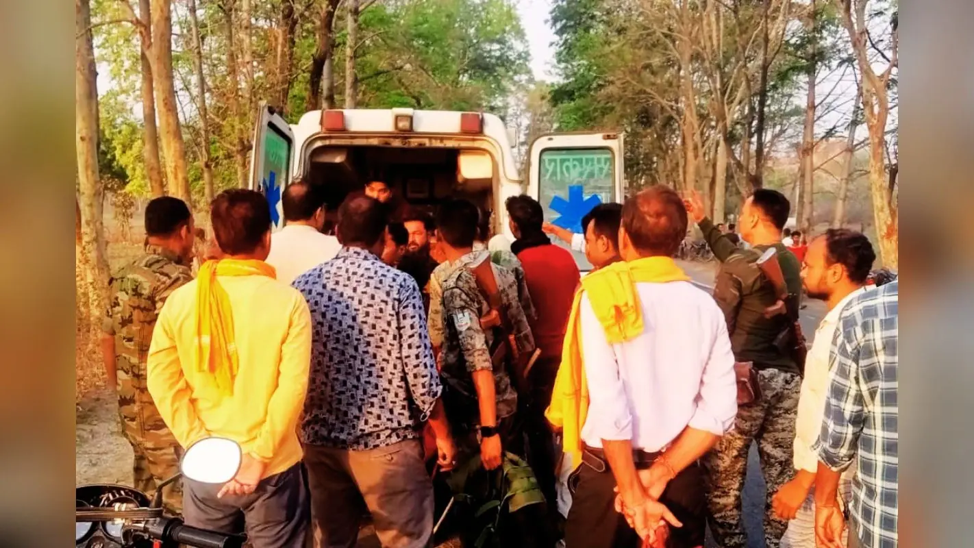 Road Accident : बारात से लौट रही कार को हाइवा ने मारी जोरदार टक्कर, 1 की मौत, 4 गंभीर