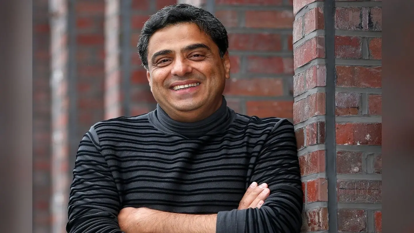बॉलीवुड के सबसे अमीर आदमी को नहीं जानते भारत के 90% लोग, नाम जानकर चौंकेंगे आप
