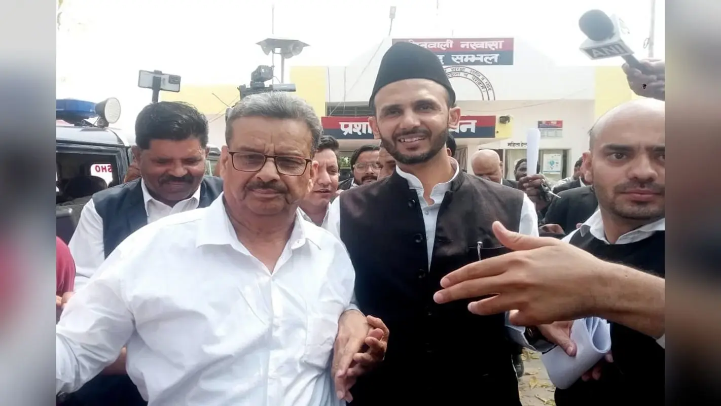 Sambhal Violence: जिया उर रहमान बर्क से एसआईटी की पूछताछ, सवालों को लेकर सांसद ने कही यह बात, सर्वे के दौरान हुई थी हिंसा