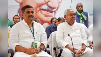 Bihar Politics: सोशल मीडिया पर संघर्ष की तैयारी में जुटा जदयू, वार रूम से रखी जायेगी हर पोस्ट पर नजर