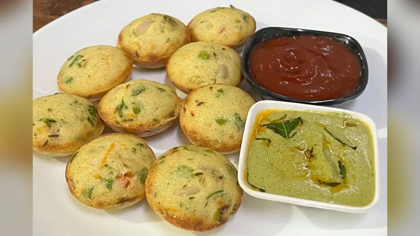 Suji Appam Recipe: 10 मिनट में बनाएं टेस्टी और हेल्दी सूजी अप्पम, टिफिन के लिए परफेक्ट रेसिपी