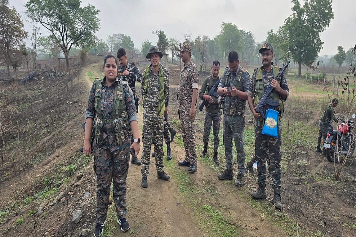Naxal Encounter: पलामू में नक्सली नेटवर्क पर करारा वार, पुलिस ने मुठभेड़ में माओवादी तुलसी भुइयां को किया ढेर