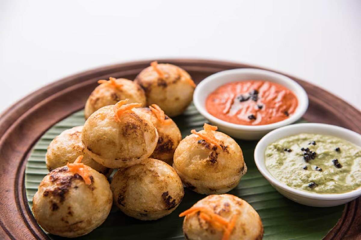 Capsicum Appam: झटपट नाश्ते के लिए अब नहीं होना होगा परेशान, कुछ यूं तैयार करें शिमला मिर्च अप्पम