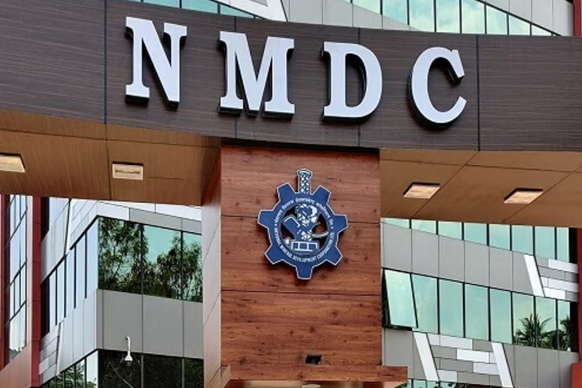 NMDC Recruitment 2025: एनएमडीसी में करीब 1000 पदों पर बंपर भर्ती! तुरंत कर लें अप्लाई