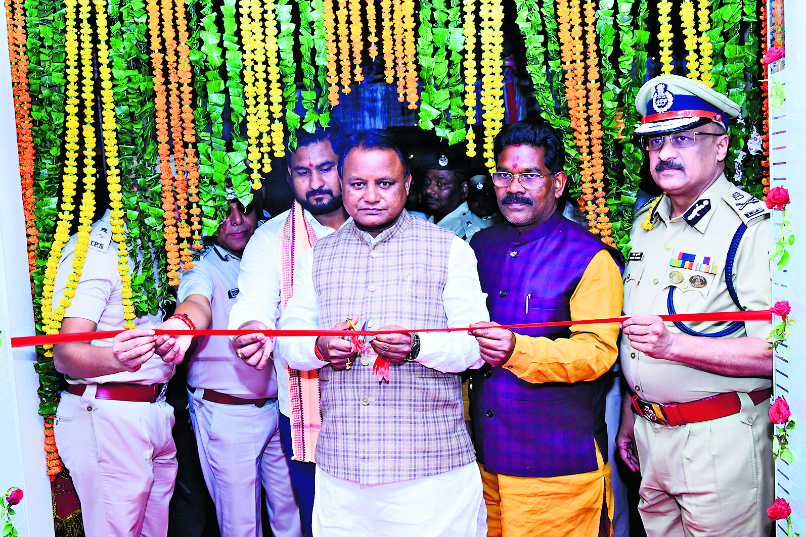 Bhubneswar News : पुलिस बल को अत्याधुनिक सुविधाओं से लैस करने के प्रति सरकार संकल्पित : सीएम