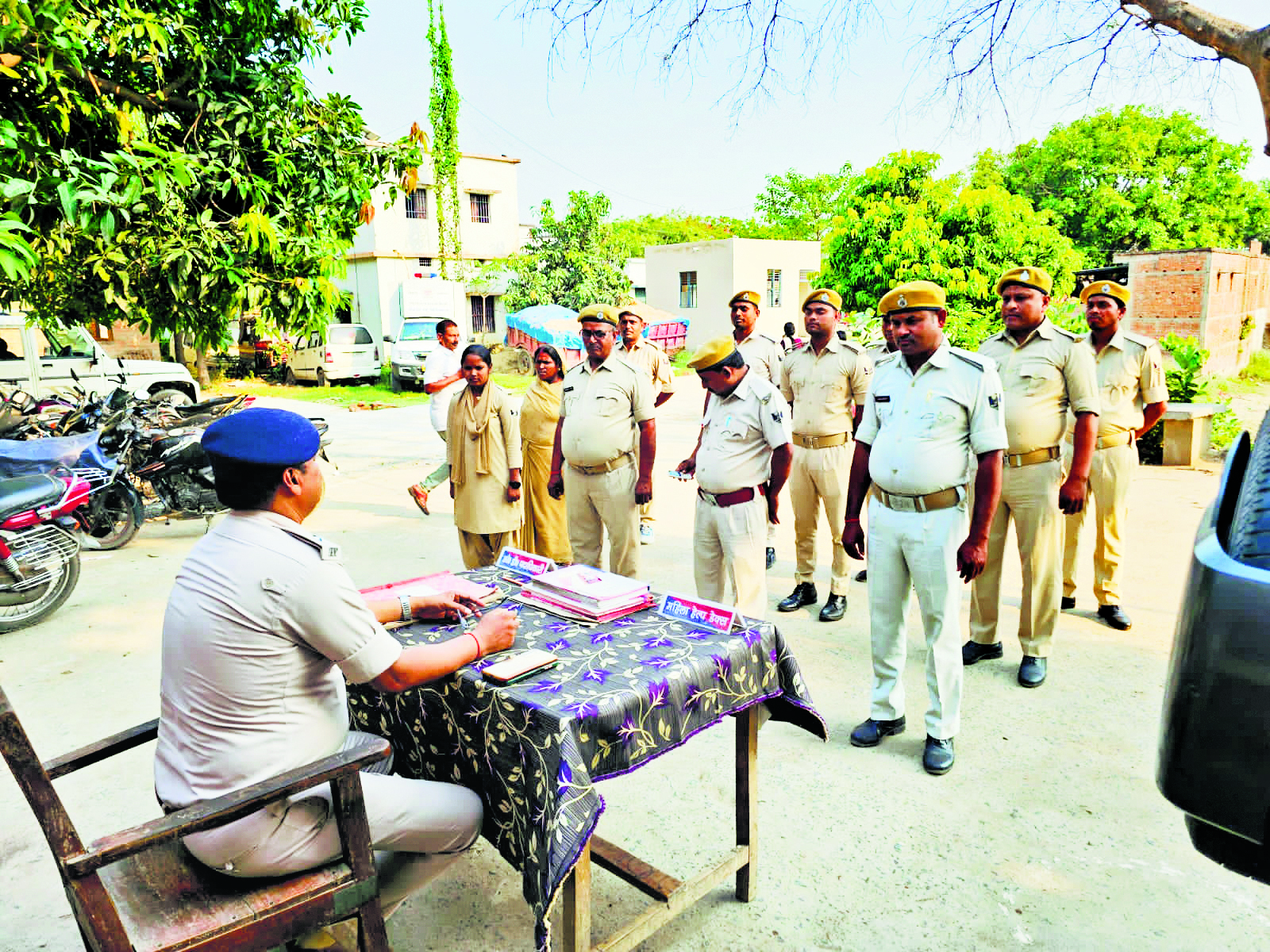 Saran News : खैरा थाने में आयोजित हुई चौकीदार परेड, दिया गया सतर्कता और ईमानदारी का संदेश