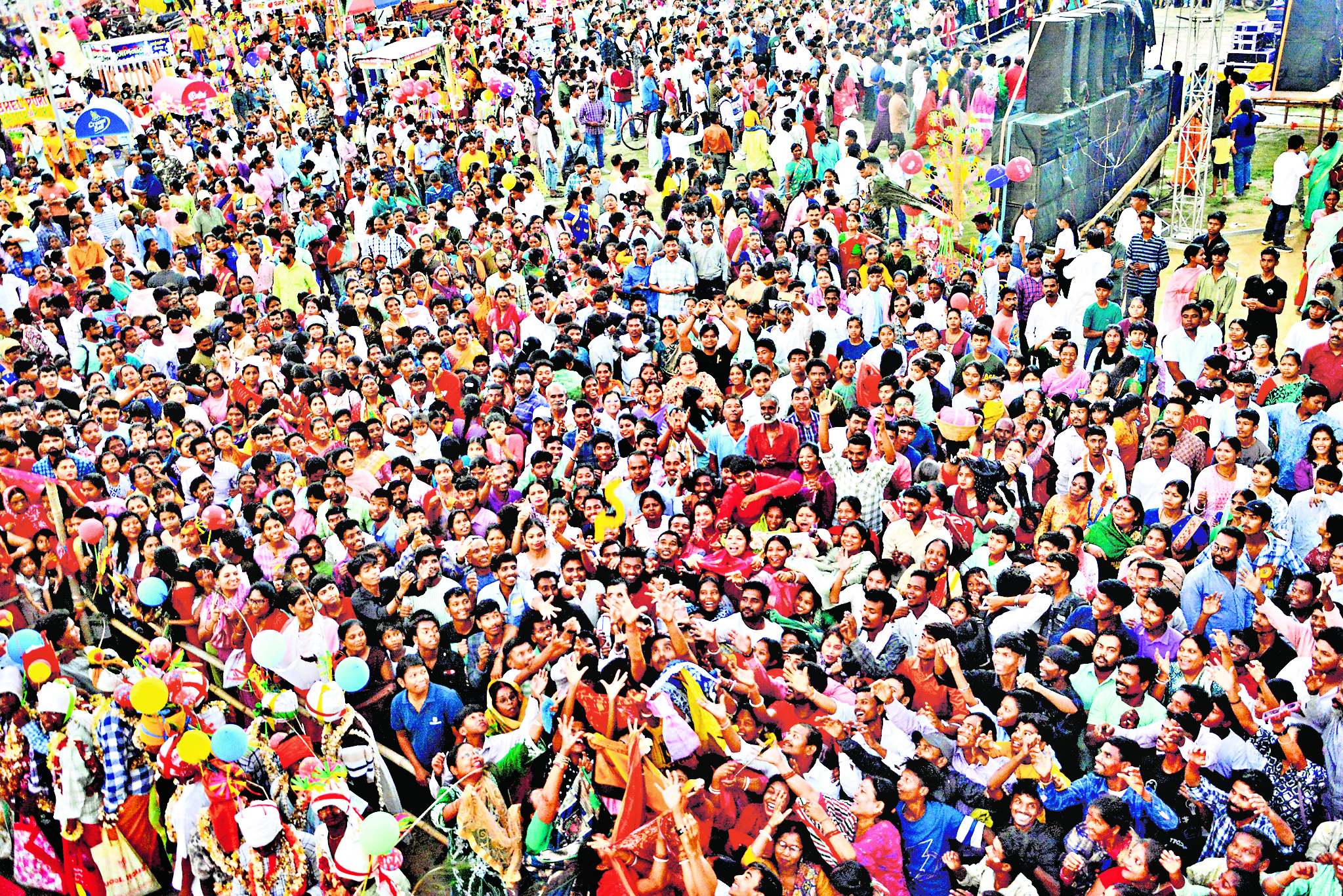 Ranchi News : भोक्ताओं ने बिखेरे आस्था के फूल