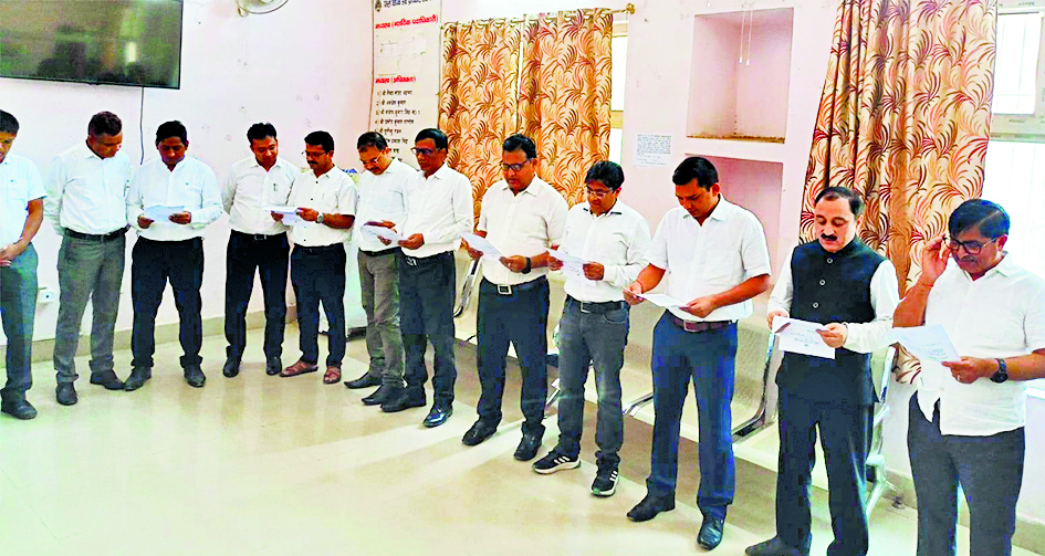 Saran News : व्यवहार न्यायालय में तंबाकू सेवन नहीं करने की दिलायी गयी शपथ