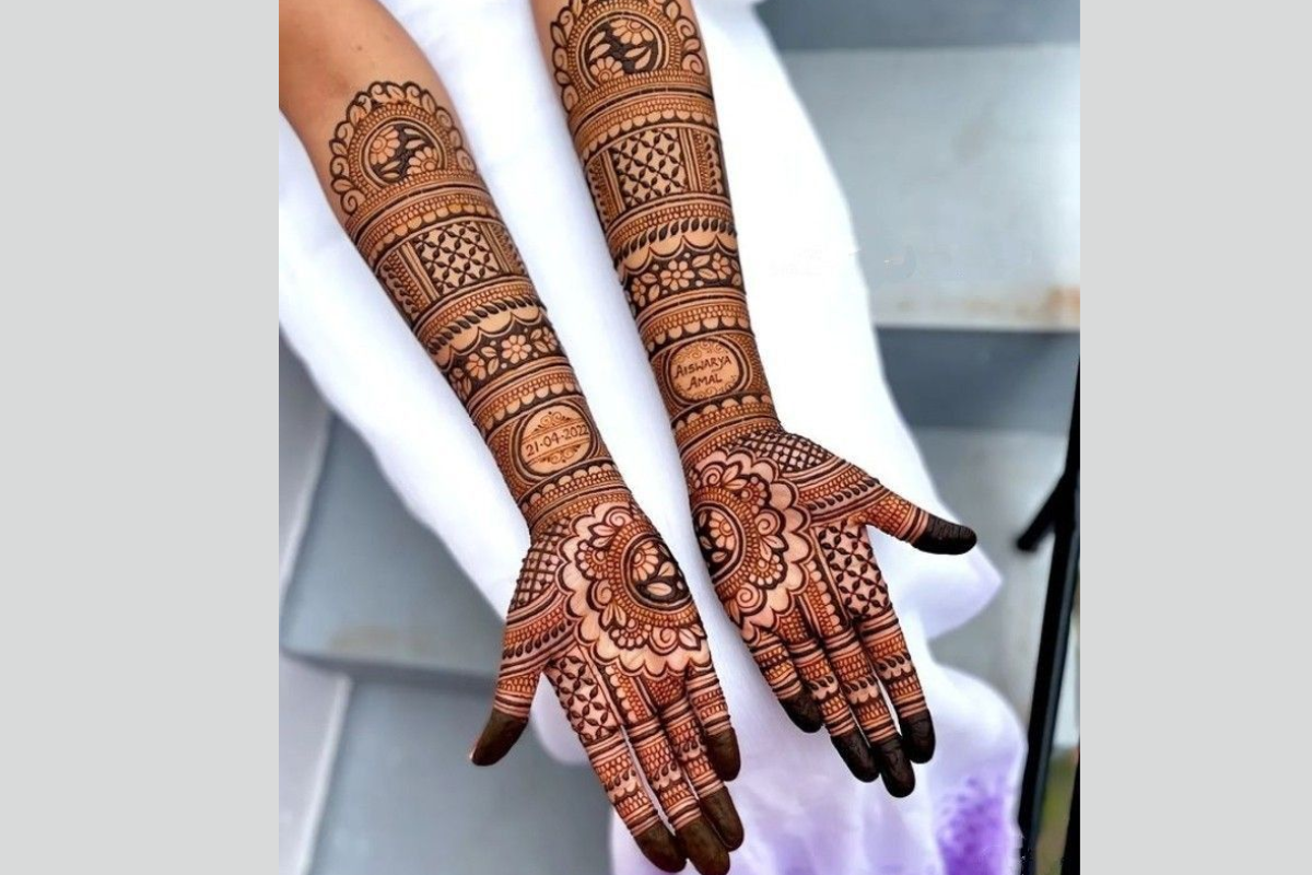 Rich bridal style full hand mehndi design for first Vat Savitri vrat
