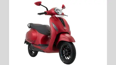 इलेक्ट्रिक स्कूटर Bajaj Chetak 3503 का अपडेटेड वैरिएंट लॉन्च, 153 km का जबरदस्त रेंज