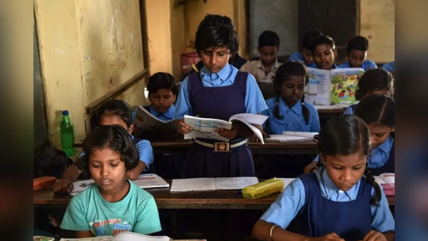 Bihar School: प्रारंभिक विद्यालयों में अब इस तरह जाएगा प्रश्न पत्र, शिक्षा विभाग ने किया बड़ा बदलाव