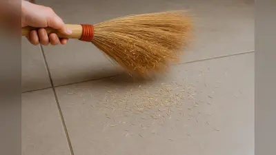 Easy Way to Clean Grass Broom: नई झाड़ू से झड़ती भूसी को करें इस तरह साफ- झाड़ू की सफाई के 3 आसान टिप्स