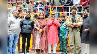 परिवार संग तीर्थ यात्रा पर सीएम हेमंत सोरेन, केदारनाथ के बाद पहुंचे बद्रीनाथ धाम, देखिये तस्वीरें